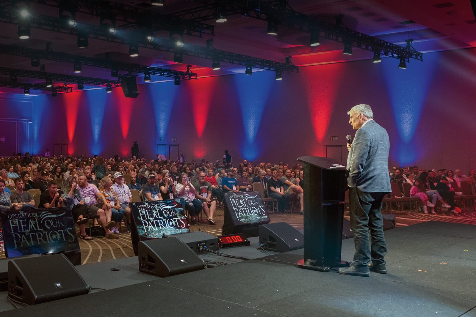 Franklin Graham speaking at the Operation Heal Our Patriots Reunion