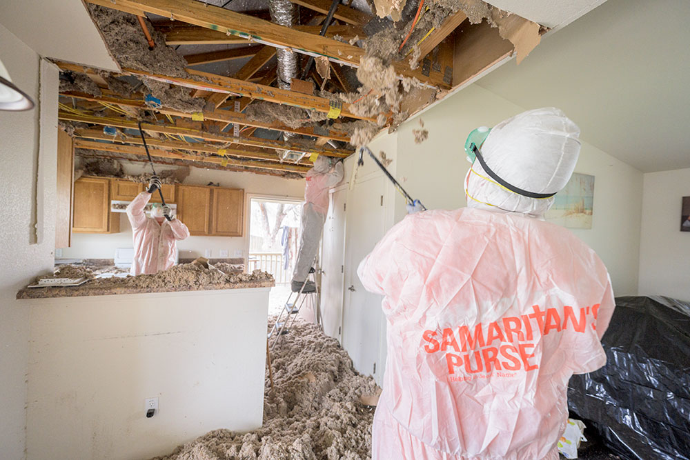 Samaritan's Purse volunteer working in Austin, Texas