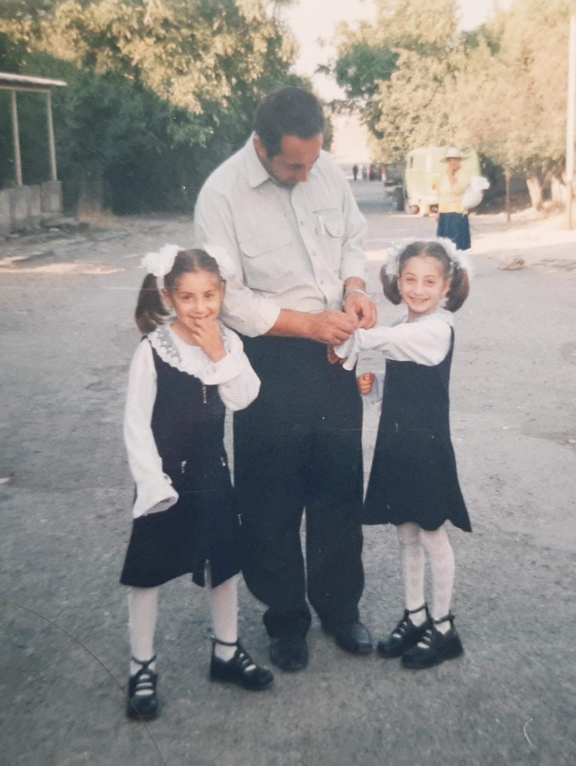 Ani and her sister and father